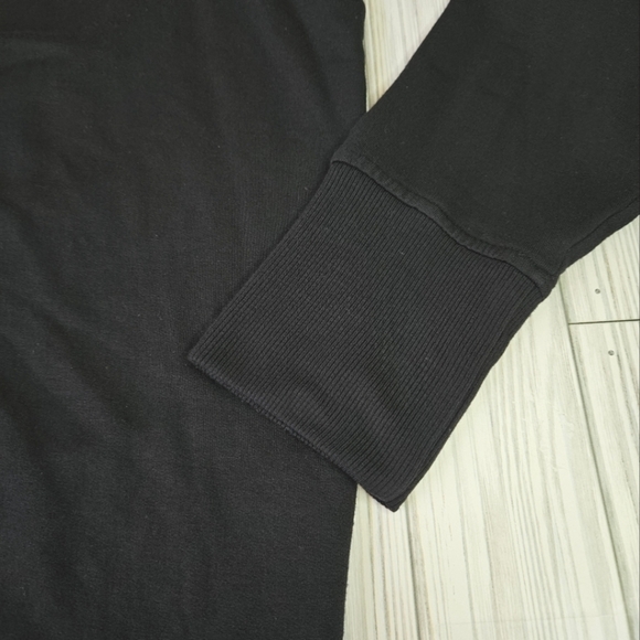 Athleta Cut Out Ribbed Crewneck Sweater in Black Size Large - Picture 8 of 8